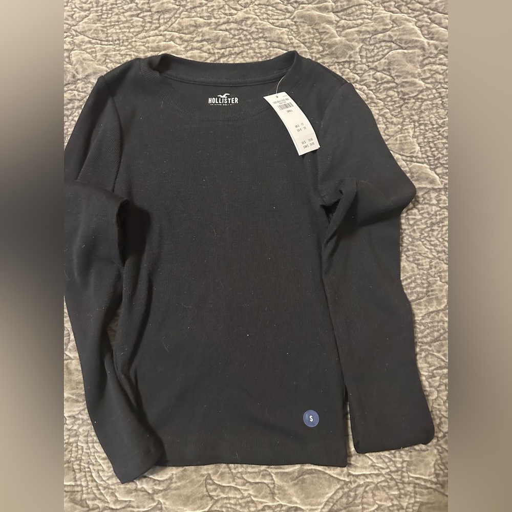 Hollister Ribbed Black Crew Neck Shirt